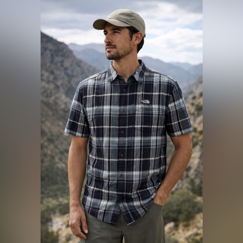 The North Face Plaid Short Sleeve Shirt Cotton Hemp Blend Blue Hike Men’s Medium